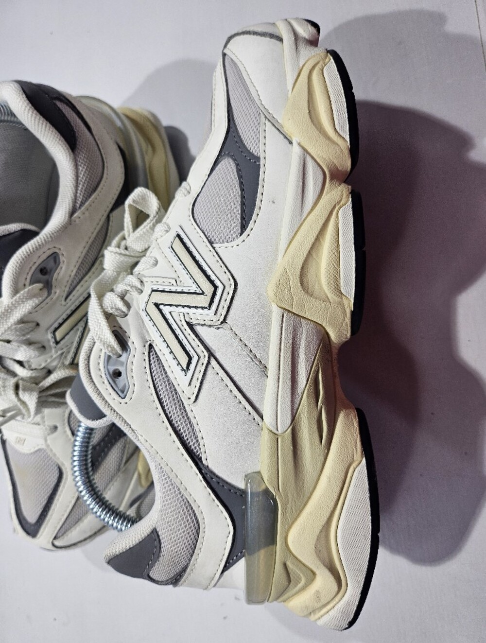 NEW BALANCE 9060 SEA SALT CASTLEROCK SNEAKERS WOMEN'S SIZE 5.5 - Picture 11 of 15